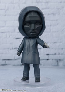 Photo du produit Squid Game figurine Figuarts mini Front Man 9 cm Photo 3