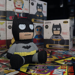 DC Comics figurine Batman Grey Suit Edition 13 cm